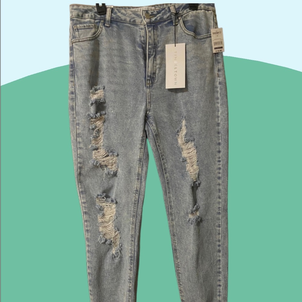 Tinseltown Stonewashed Destructed Mom Jean size 13